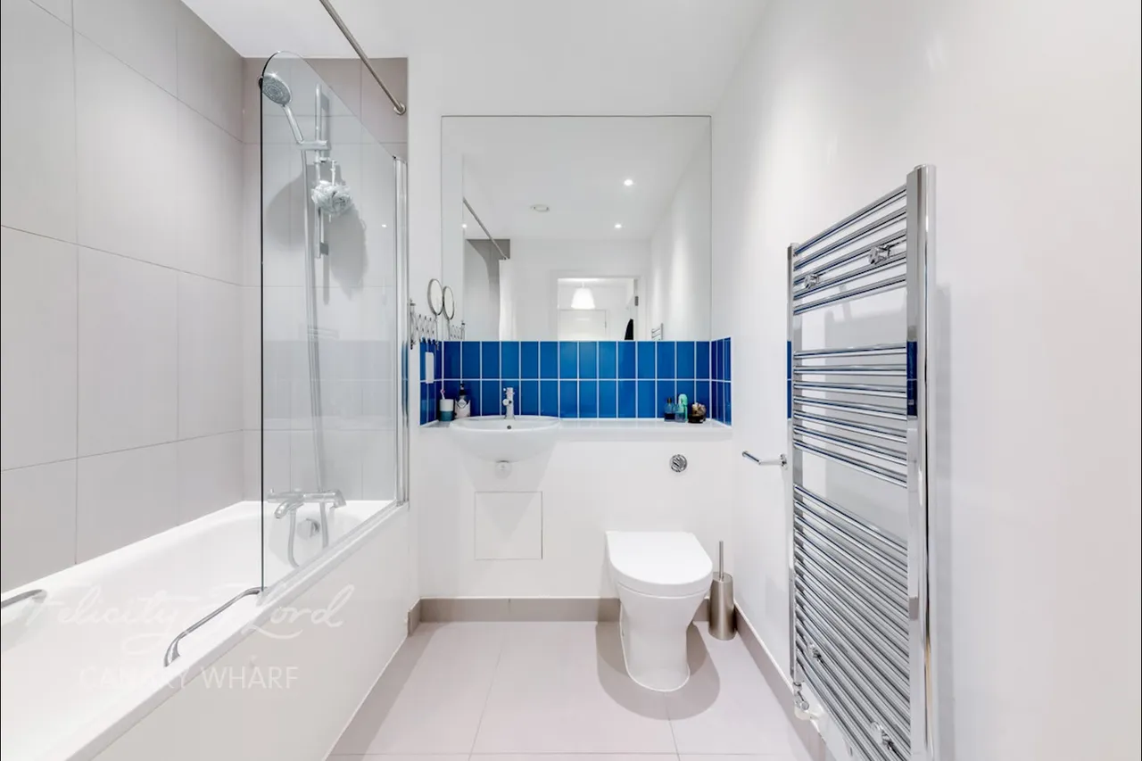 Westferry Road, London, E14, photo 6