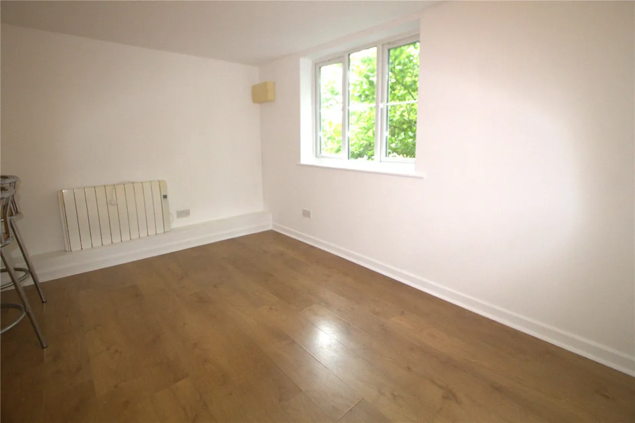 Station Road, Liss, GU33, photo 3