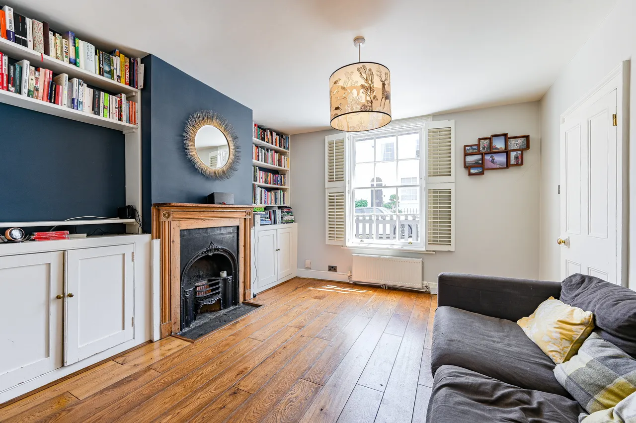 3 bed house for sale — 7 King George Street, London