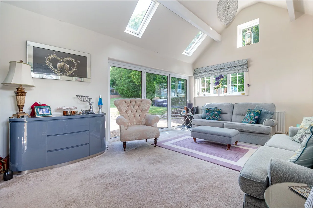 Brookhouse Road, Barnt Green, Birmingham, Worcestershire, B45 8JR, photo 9