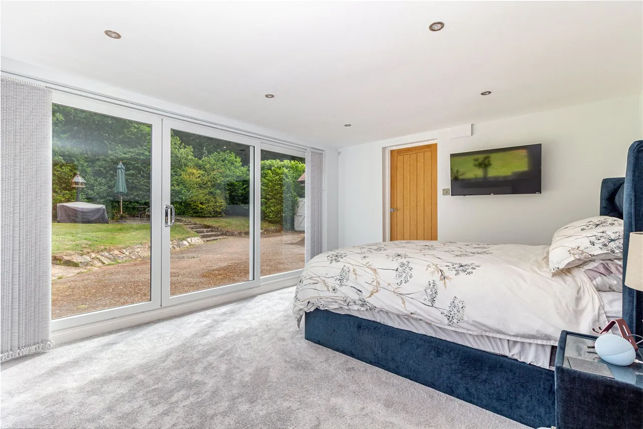 Brookhouse Road, Barnt Green, Birmingham, Worcestershire, B45 8JR, photo 12