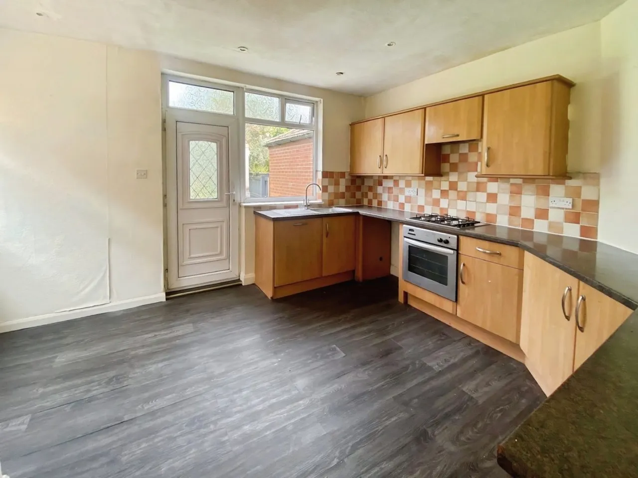 Beeston Road, Newark, Notts, photo 5
