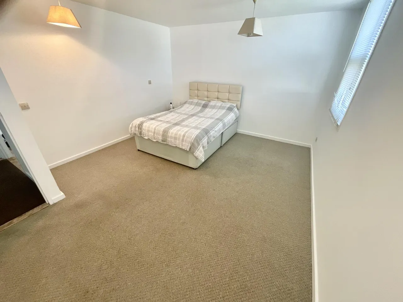 Halton Brook Avenue, Runcorn, WA7, photo 12