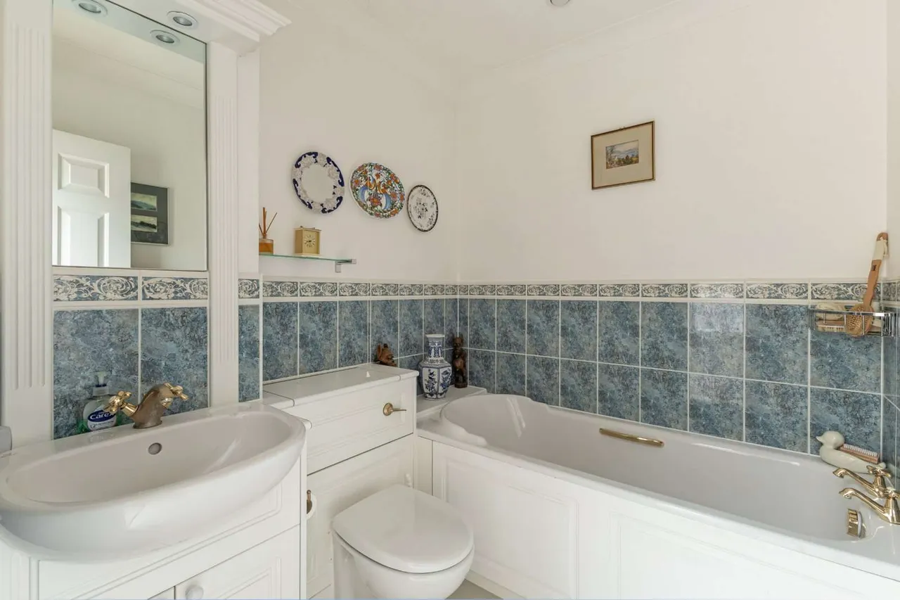 The Broad Walk, Imperial Square, Cheltenham, Gloucestershire, GL50 1QG, photo 12