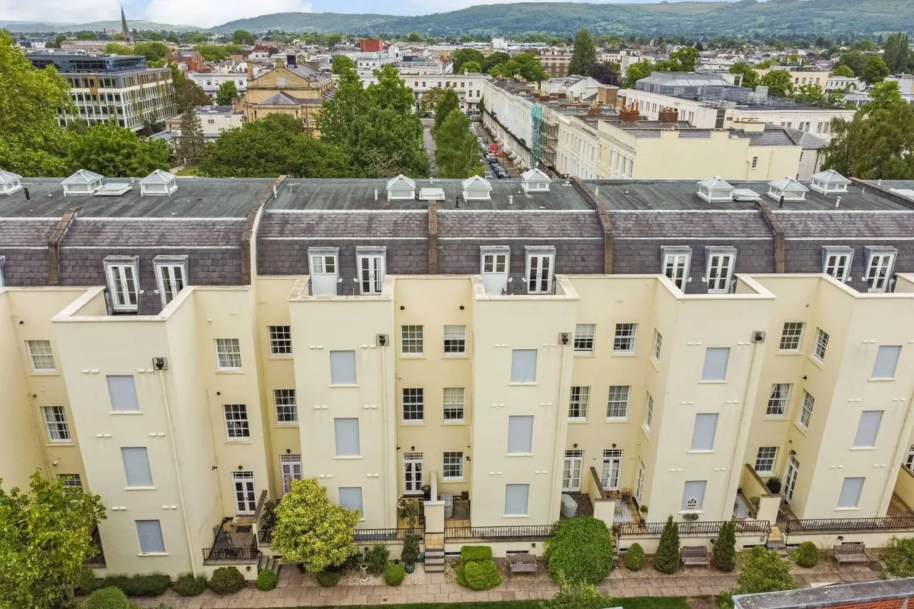 The Broad Walk, Imperial Square, Cheltenham, Gloucestershire, GL50 1QG, photo 6