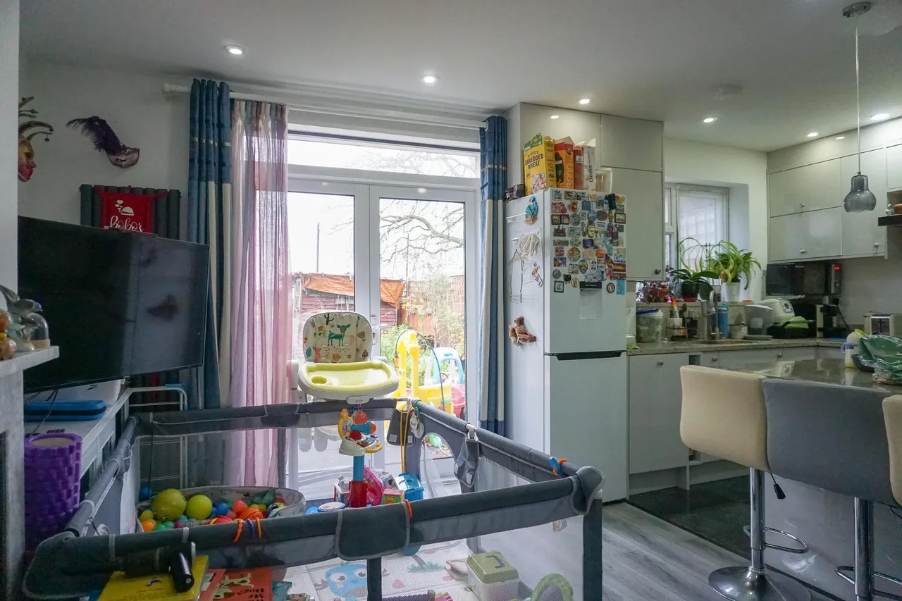 Green Lane, Morden, SM4, photo 13