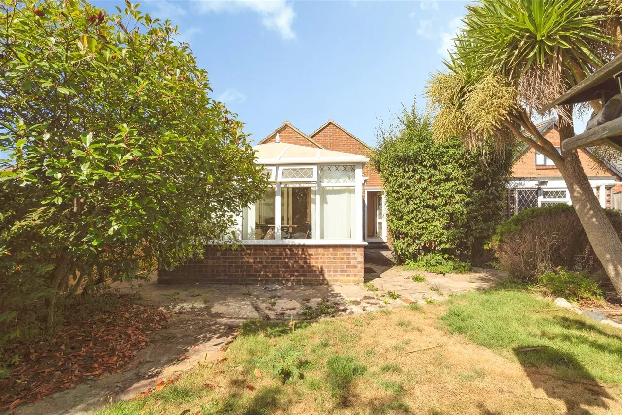 Manor Road, Selsey, PO20, photo 18