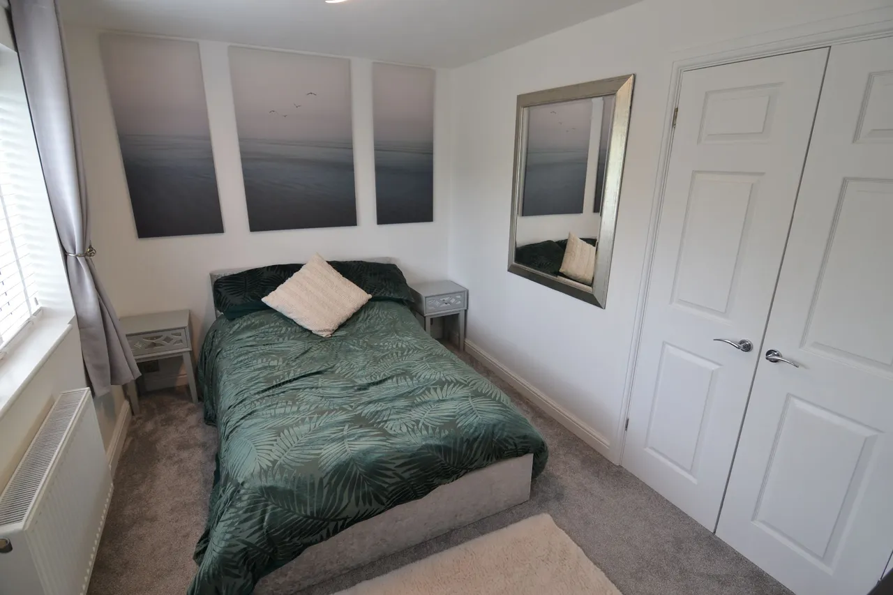 Barbel Drive, Wolverhampton, West Midlands, WV10 0TQ, photo 7