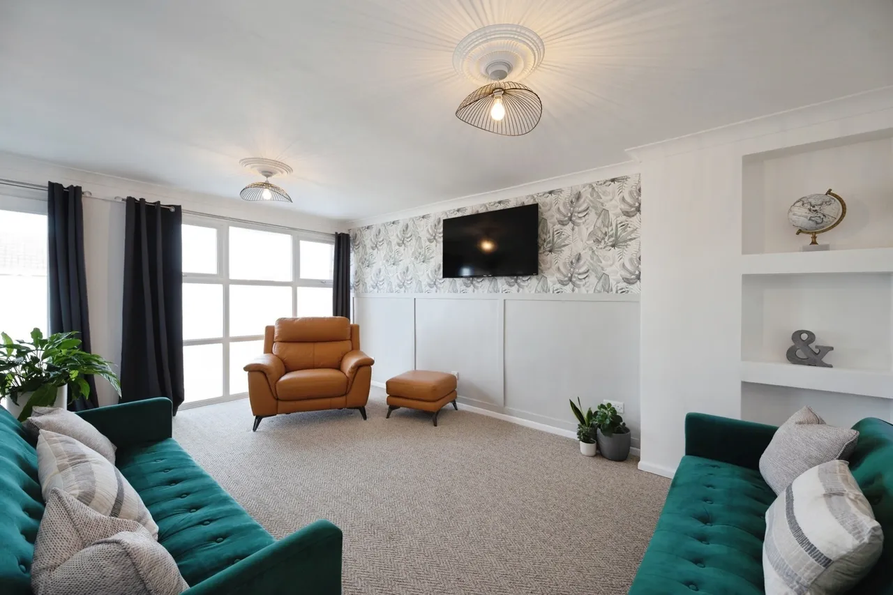 5 bed house for sale, Sidlesham Close, Hayling Island, PO11