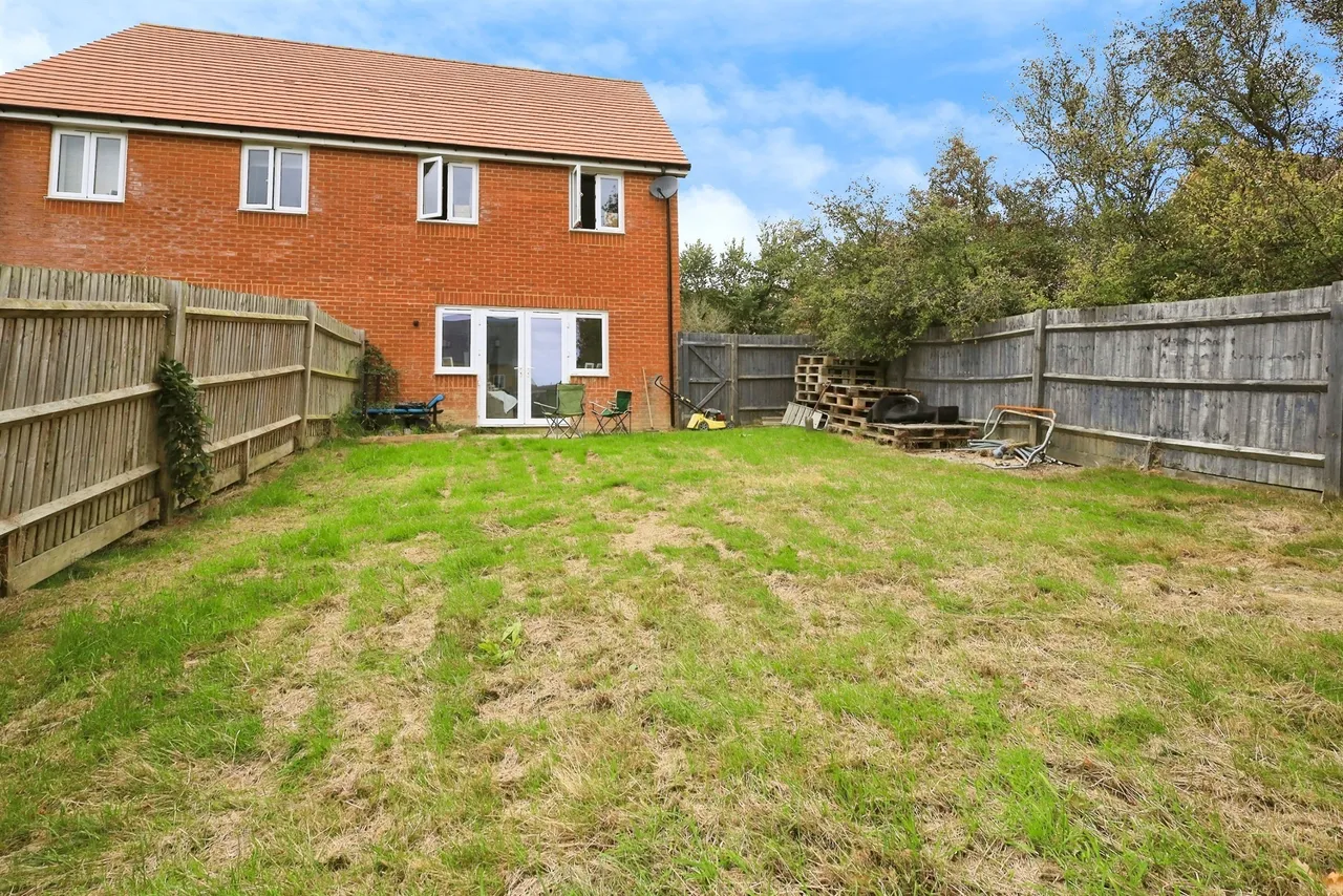 Millstone Drive, Hailsham, BN27, photo 17