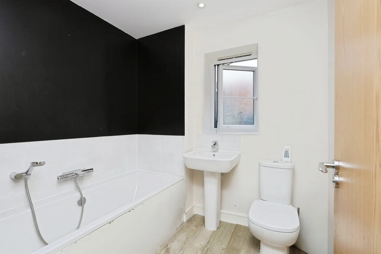 Millstone Drive, Hailsham, BN27, photo 8