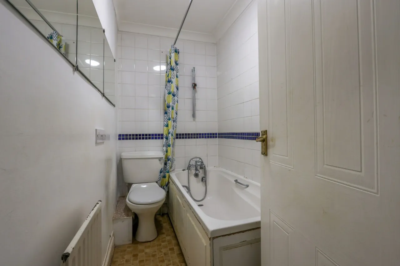 Campbell Road, Bournemouth, photo 9