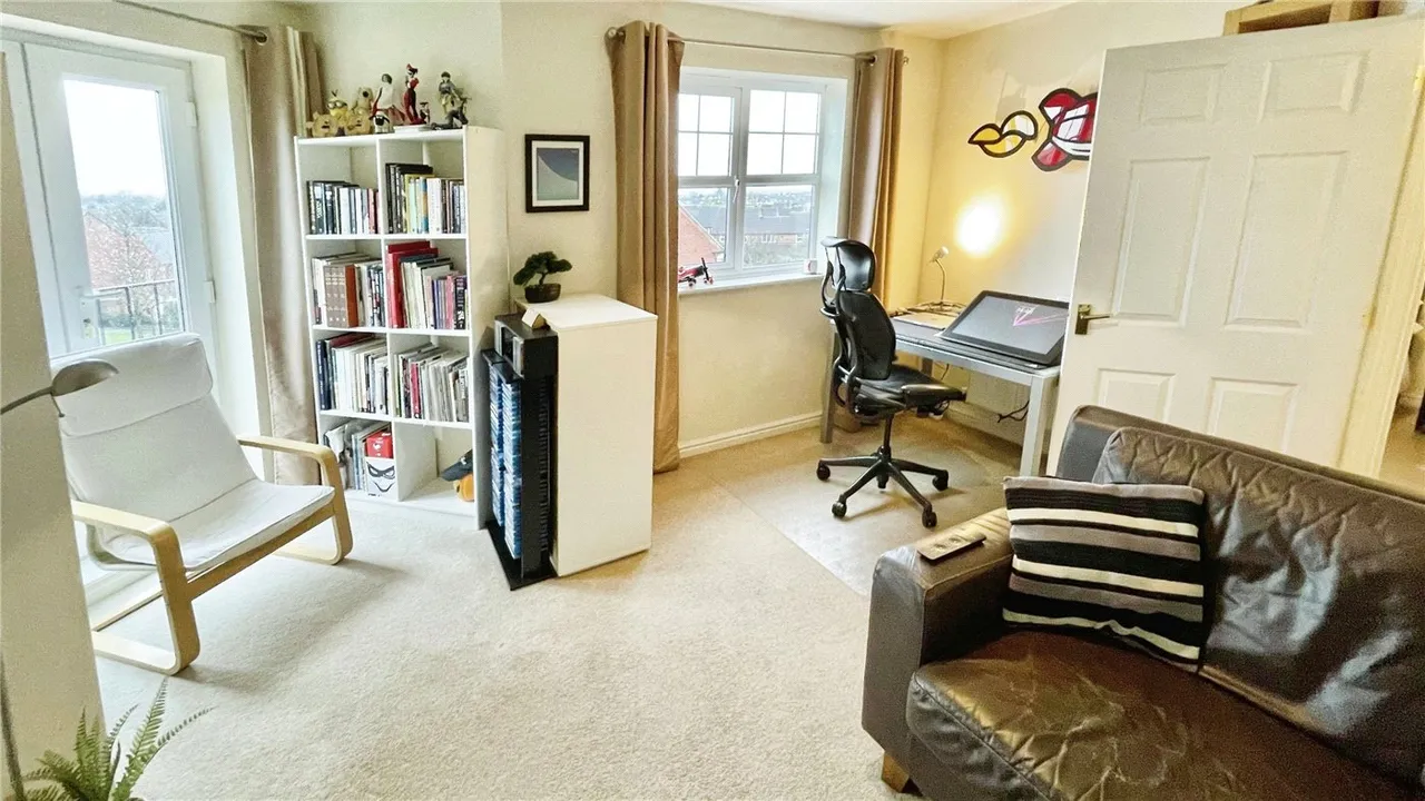 Lloyds Way, Stratford-upon-Avon, Warwickshire, CV37, photo 4