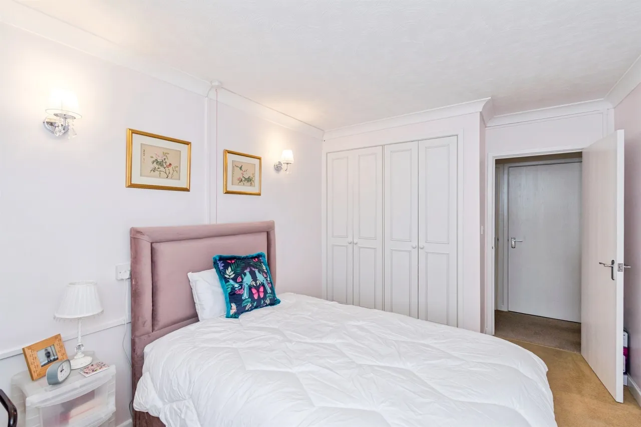 Wildern Lane, Hedge End, SO30, photo 3