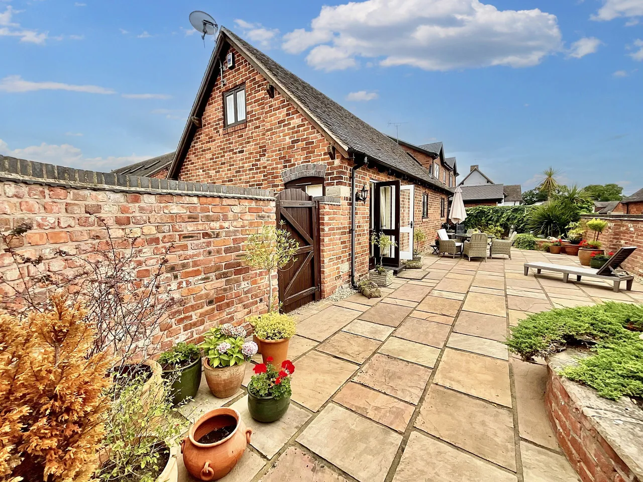 Richards Court, Bednall, ST17, photo 27