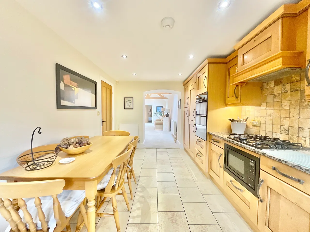 Richards Court, Bednall, ST17, photo 3