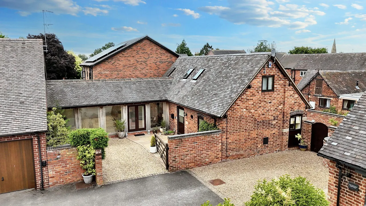Richards Court, Bednall, ST17, photo 25