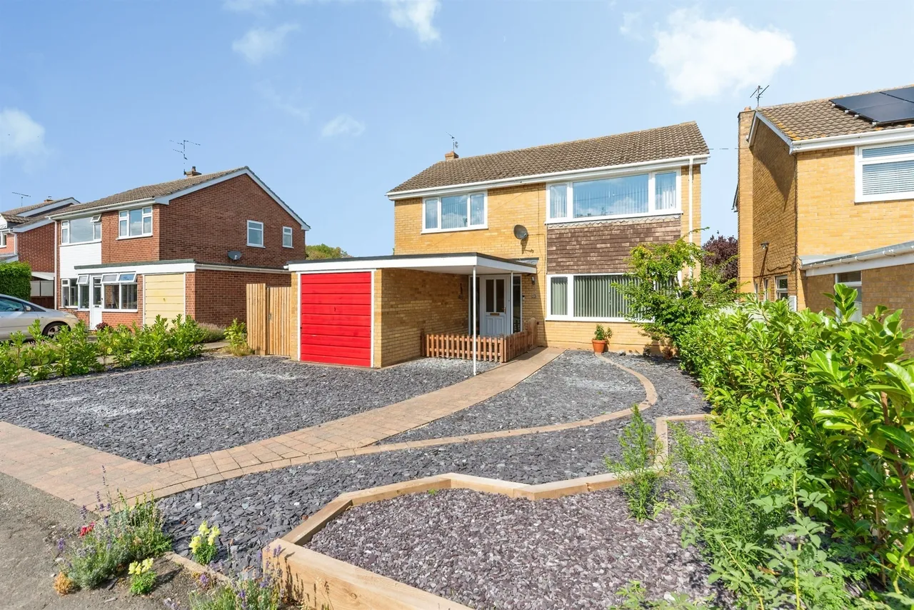 4 bed house for sale — Park Road, Allington, Grantham