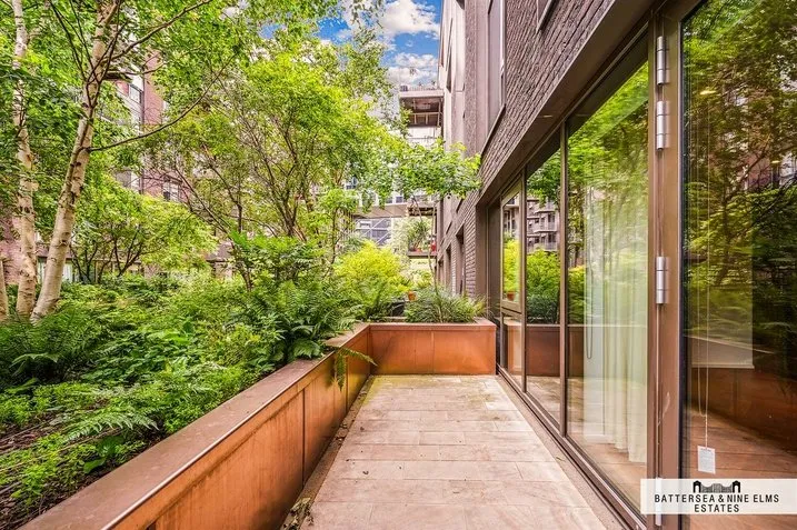 Embassy Gardens, SW11, photo 10