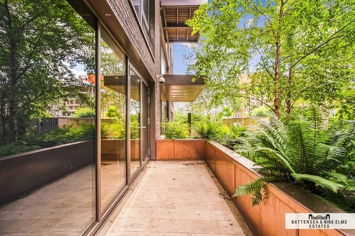 Embassy Gardens, SW11, photo 9