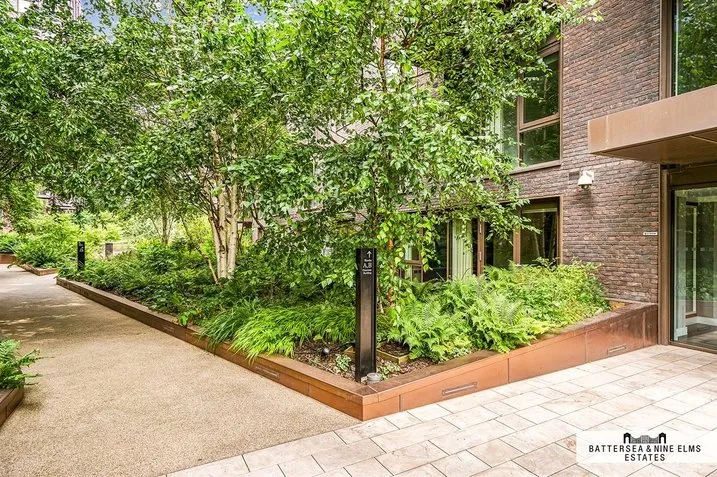Embassy Gardens, SW11, photo 12