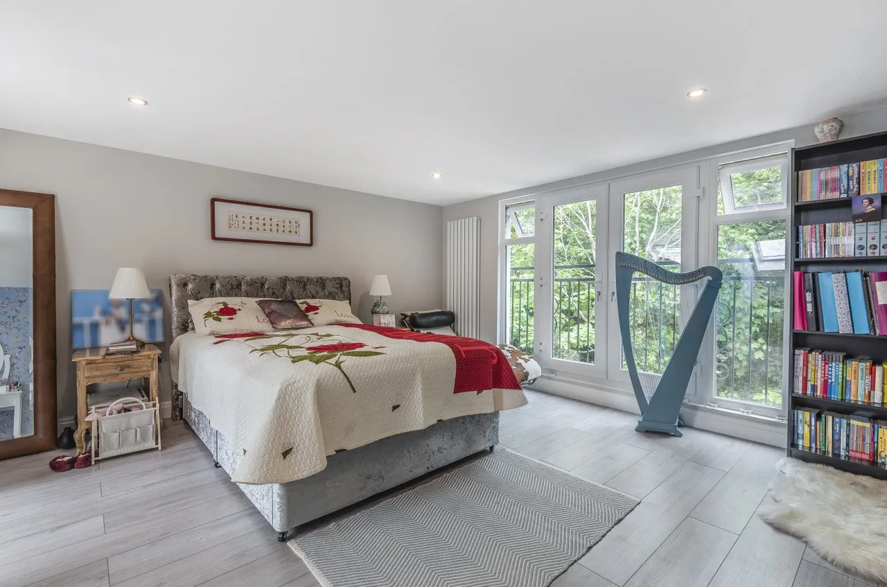 Cranford Close, Wimbledon, London, SW20, photo 10