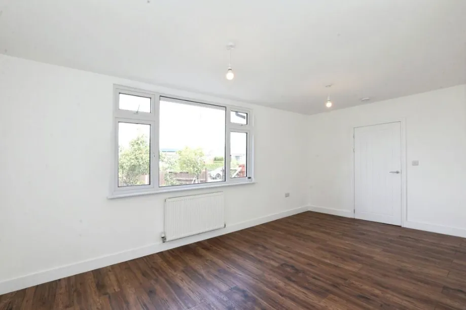 Darley Avenue, CW2, photo 5