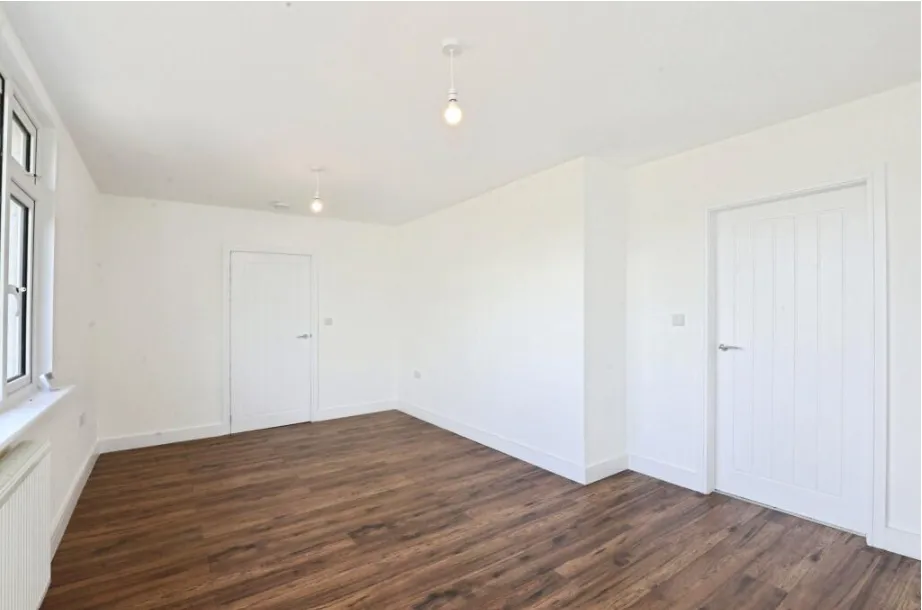 Darley Avenue, CW2, photo 4