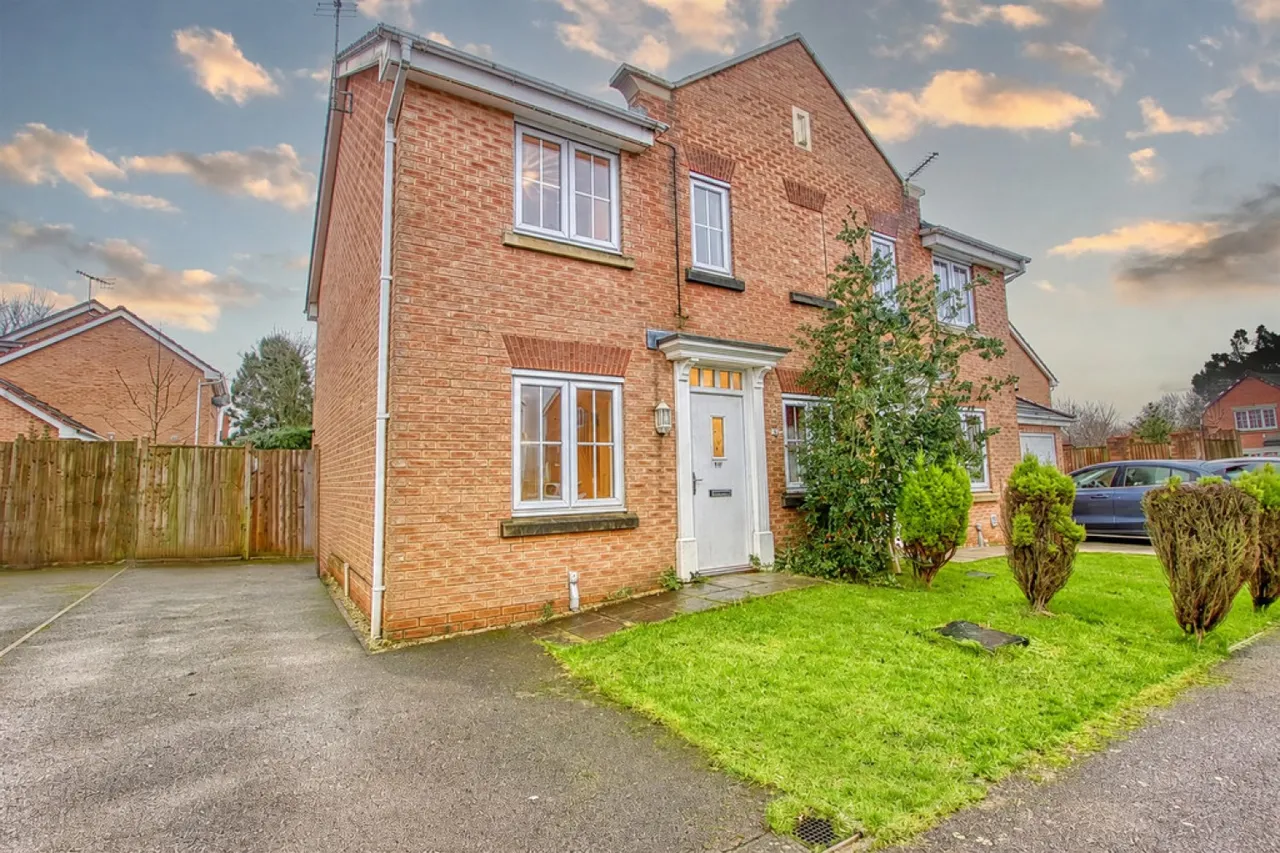 3 bed house for sale — Lincoln Way, North Wingfield