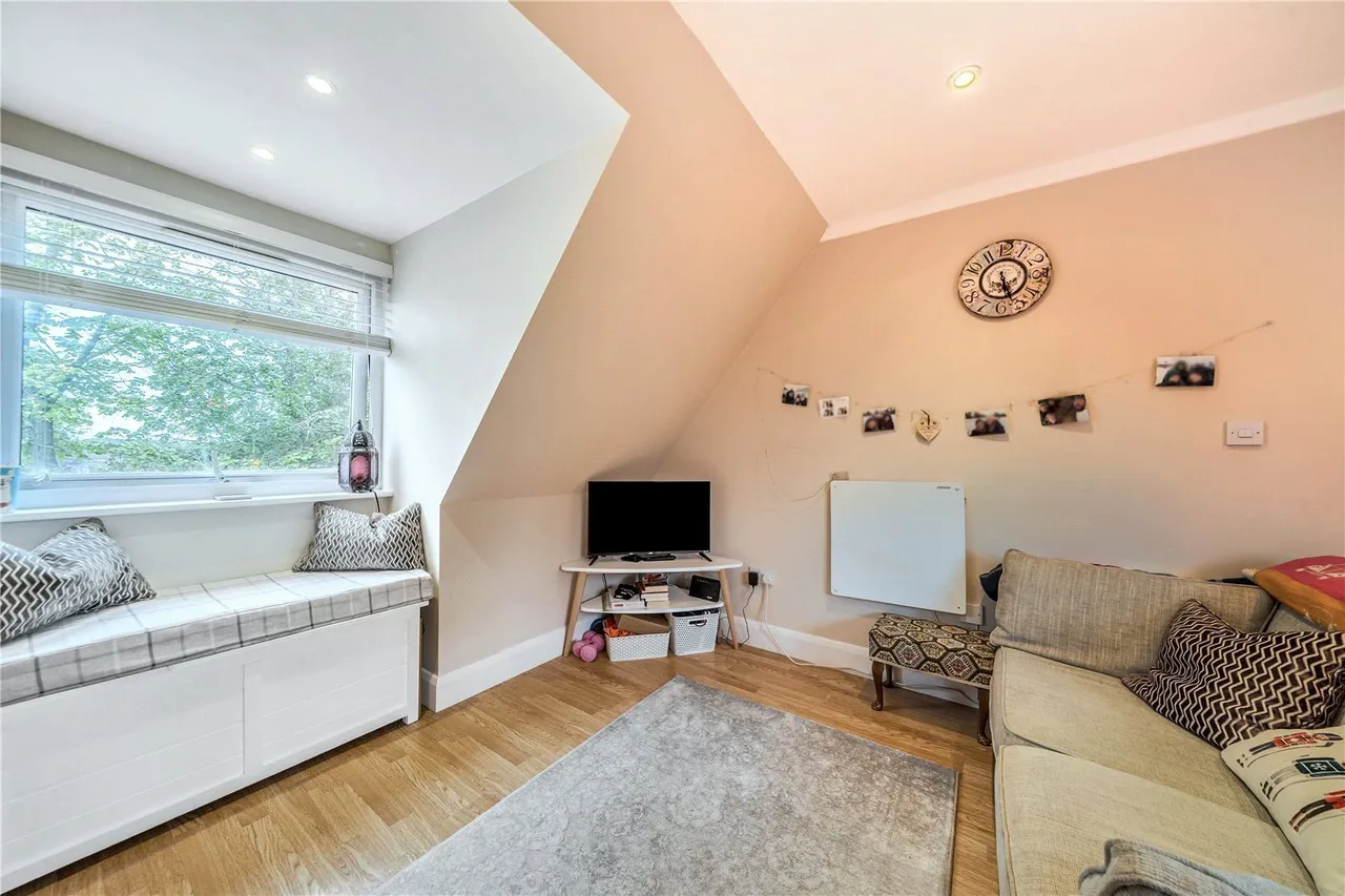 Brewery Lane, Byfleet, photo 3