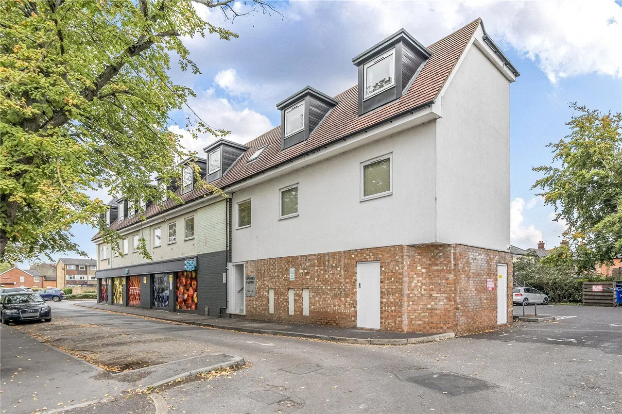 Brewery Lane, Byfleet, photo 9