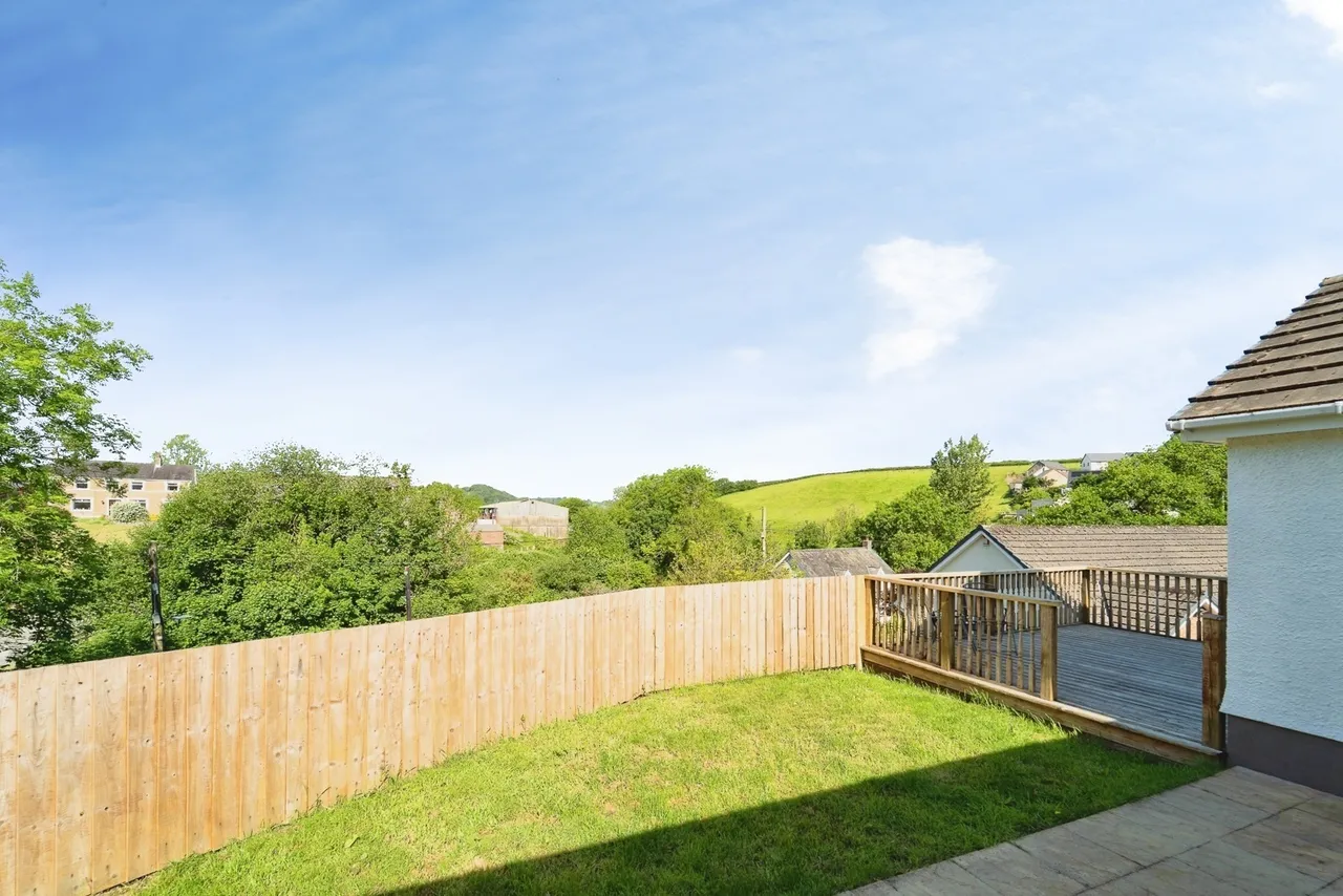 Croesyceiliog, Carmarthen, SA32, photo 2