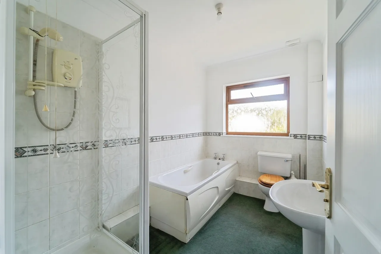 Croesyceiliog, Carmarthen, SA32, photo 9
