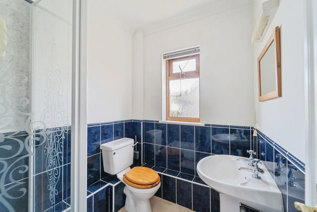 Croesyceiliog, Carmarthen, SA32, photo 12