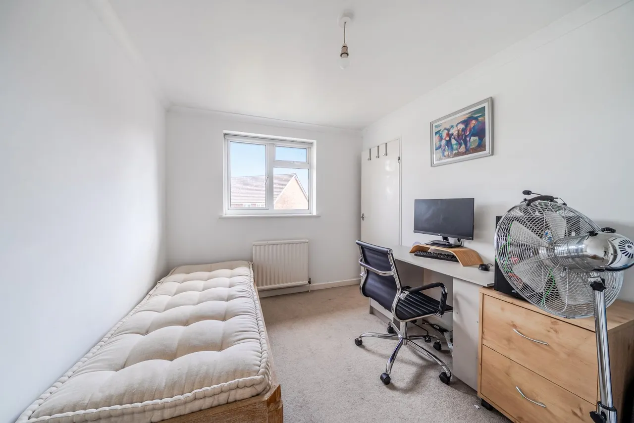 Beech Tree Drive, Badshot Lea, GU9, photo 6
