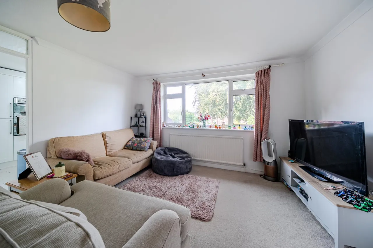 Beech Tree Drive, Badshot Lea, GU9, photo 3