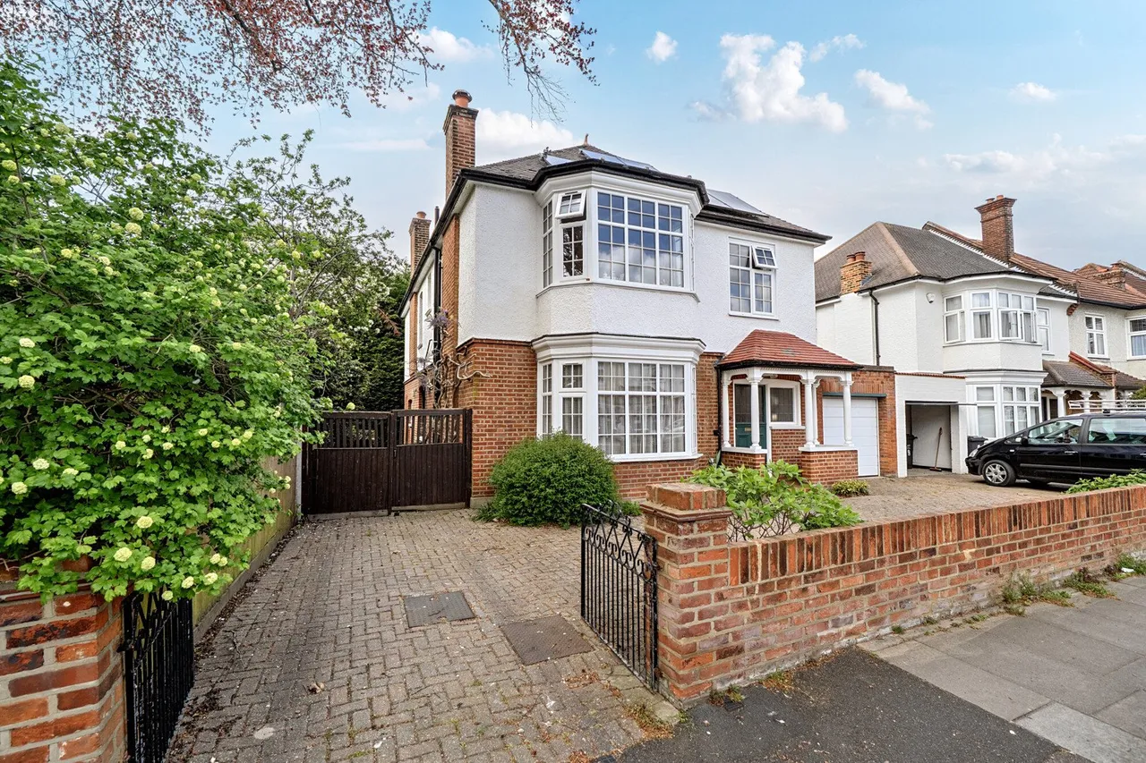 Wendover Road, BR2, photo 38