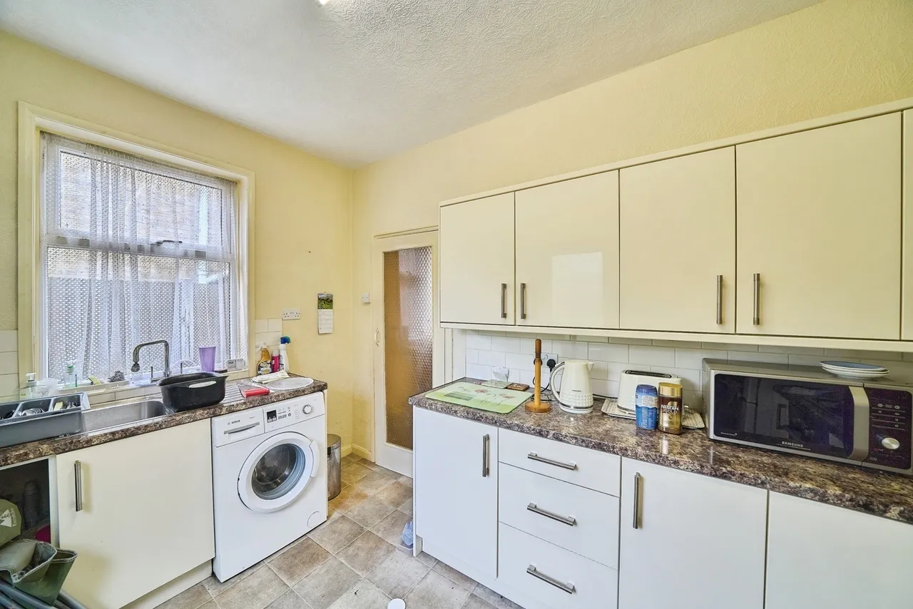 Cranmer Road, London, E7, photo 10