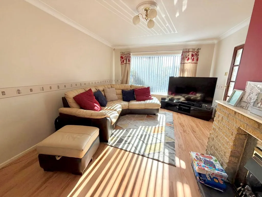 Yew Street, Houghton Regis, LU5, photo 3