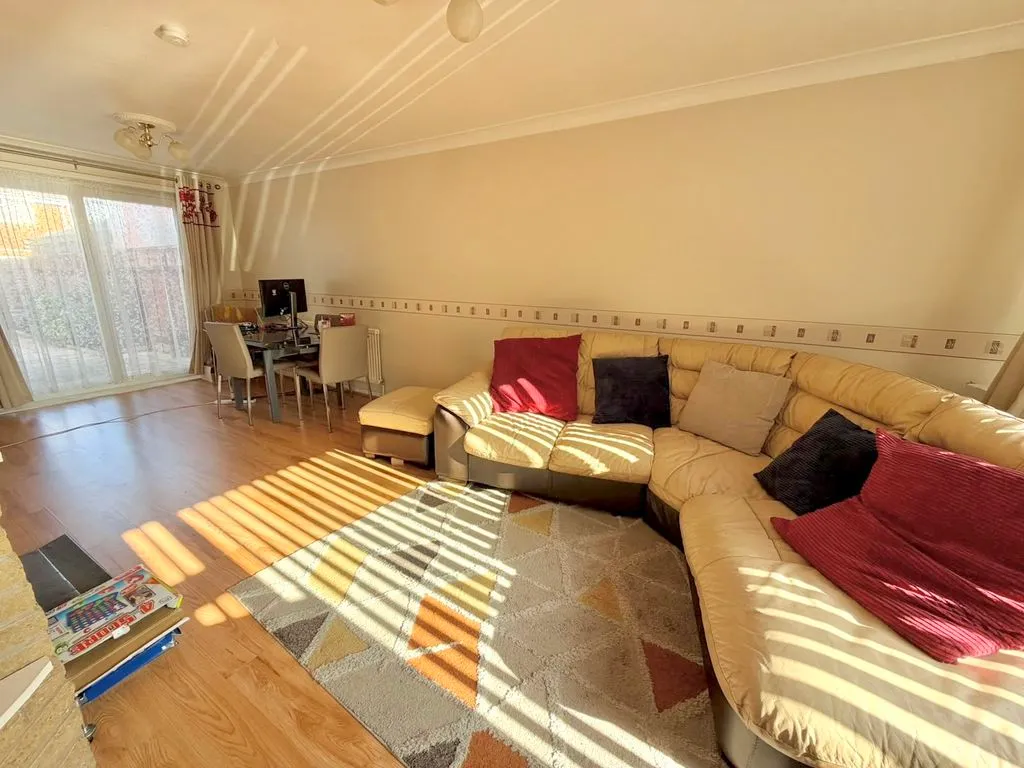 Yew Street, Houghton Regis, LU5, photo 4