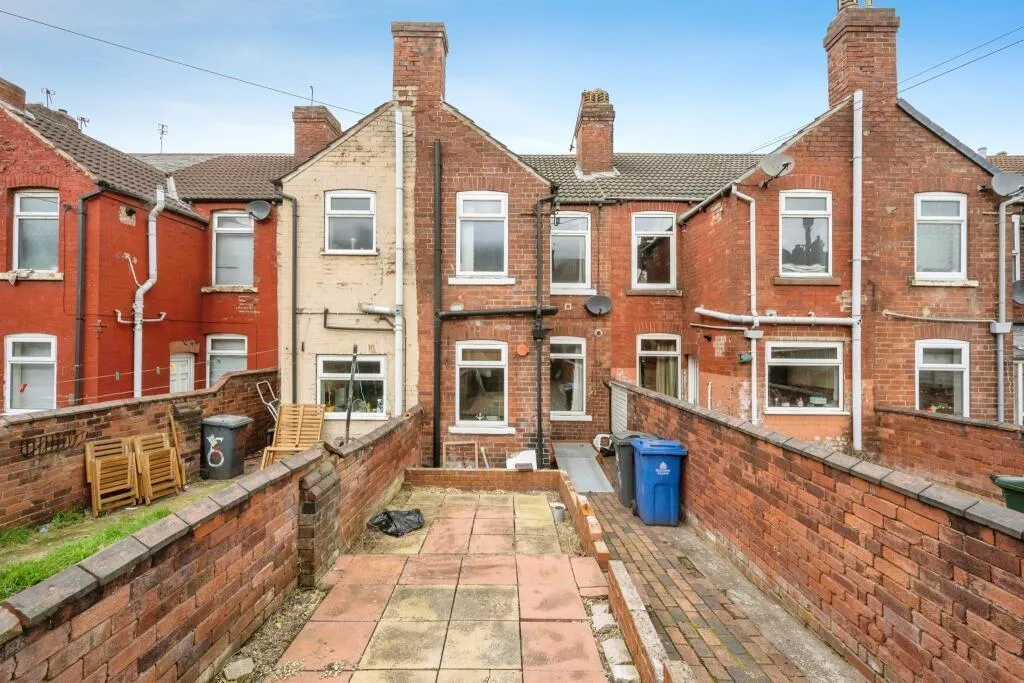 Orchard Street, Balby, DN4, photo 2