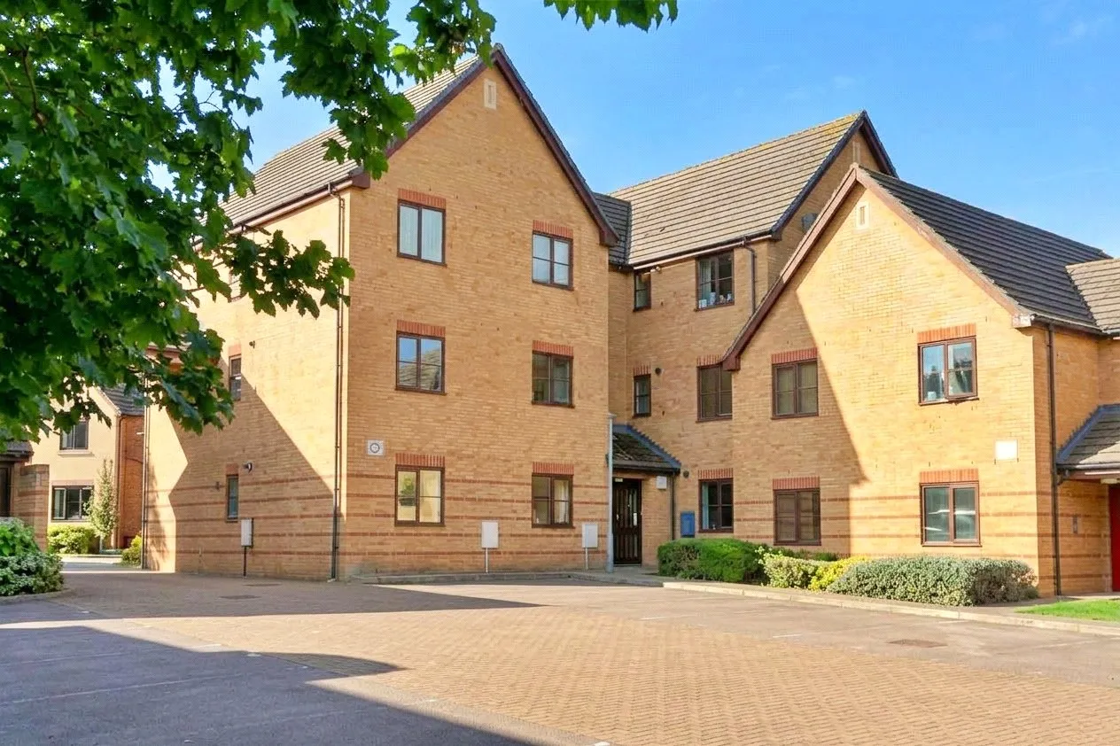 2 bed flat for sale, Westcroft