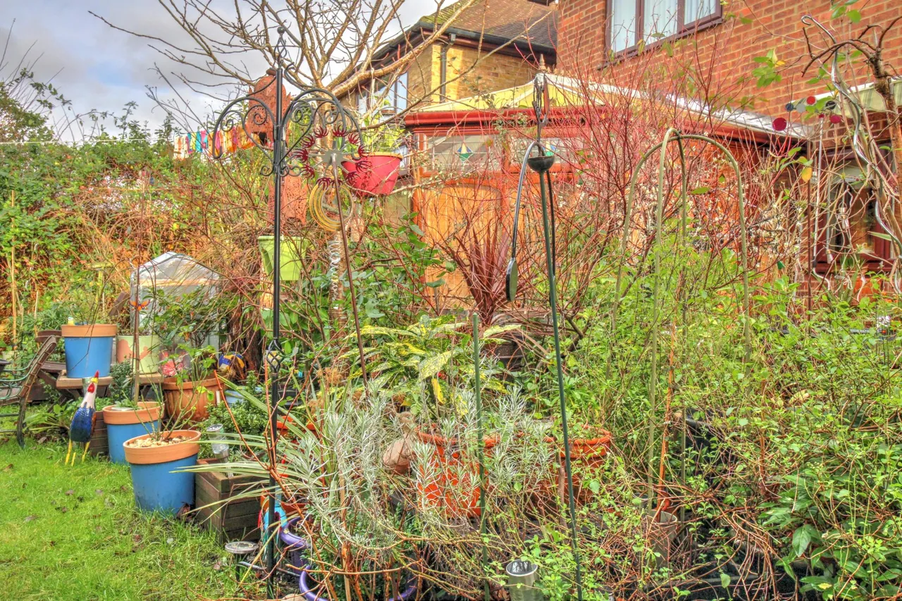 Iris Road, Woking, GU24, photo 32
