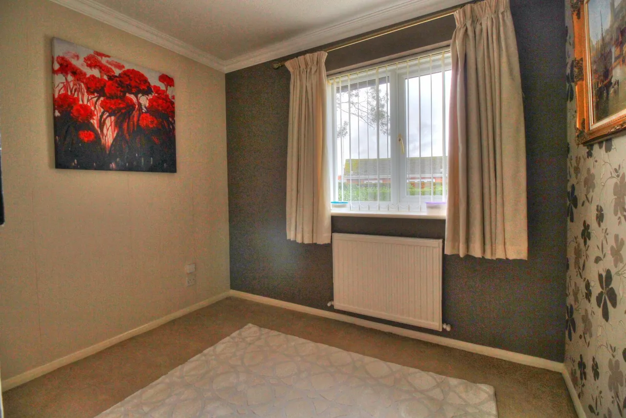 Iris Road, Woking, GU24, photo 26