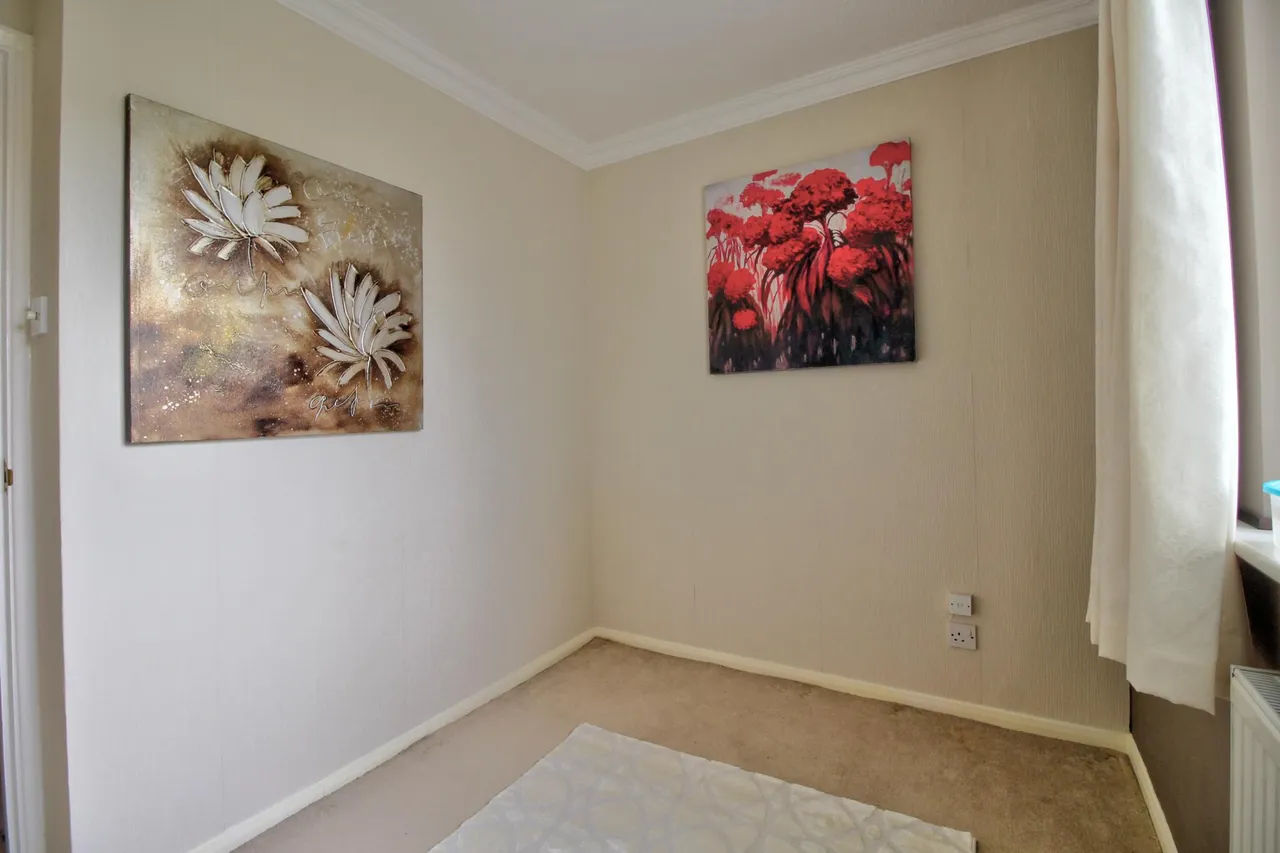 Iris Road, Woking, GU24, photo 25