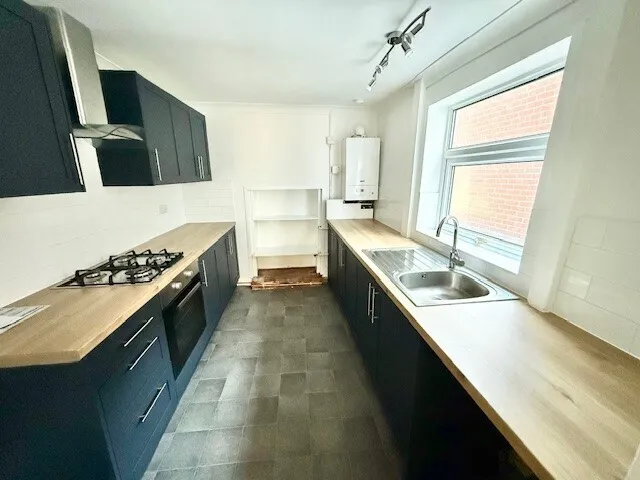 Ashmores Lane, ST7, photo 5