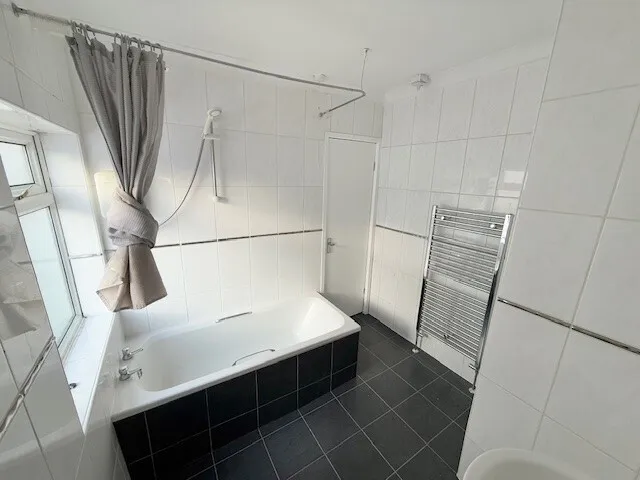 Ashmores Lane, ST7, photo 8