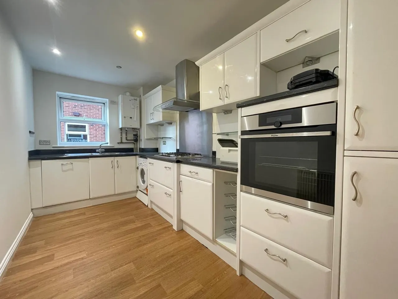 Carisbrooke Road, Far Headingley, LS16, photo 2