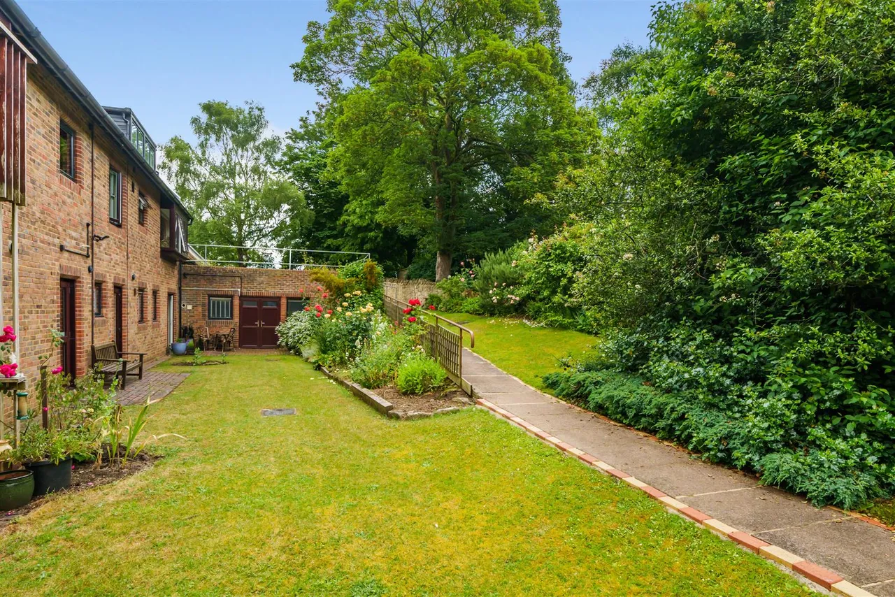 1 bed flat for sale, Barton Lane, Headington, OX3