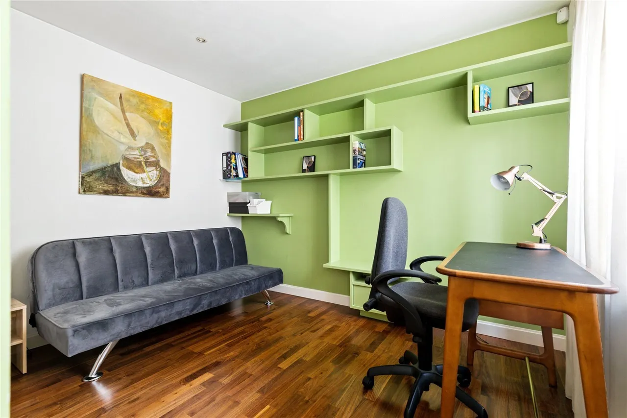 Royal Crescent Mews, London, W11, photo 4